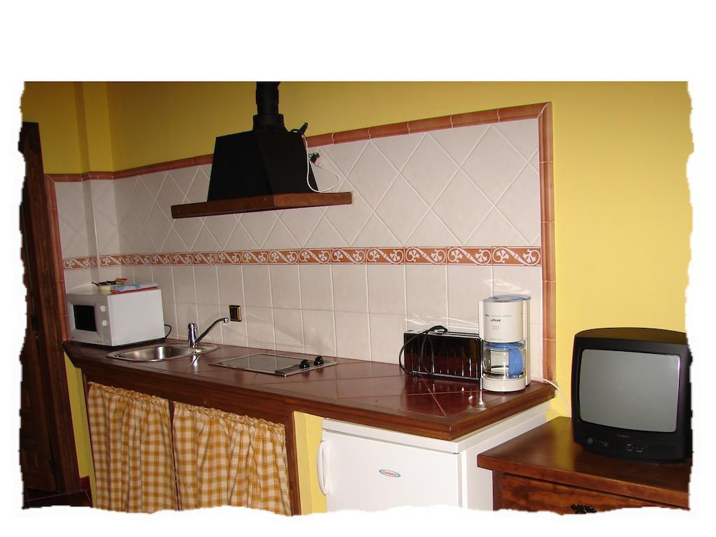 La Boticaria Casa Rural Apartamento Descargamaría الغرفة الصورة
